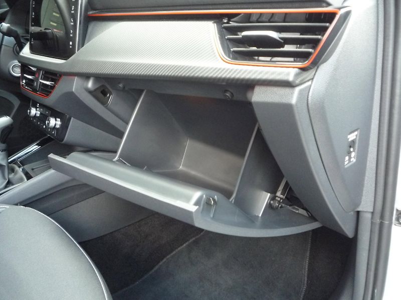 Škoda Scala (2025) 1,5TSi 110kW DSG MONTE CARLO - fotka 18 z 26