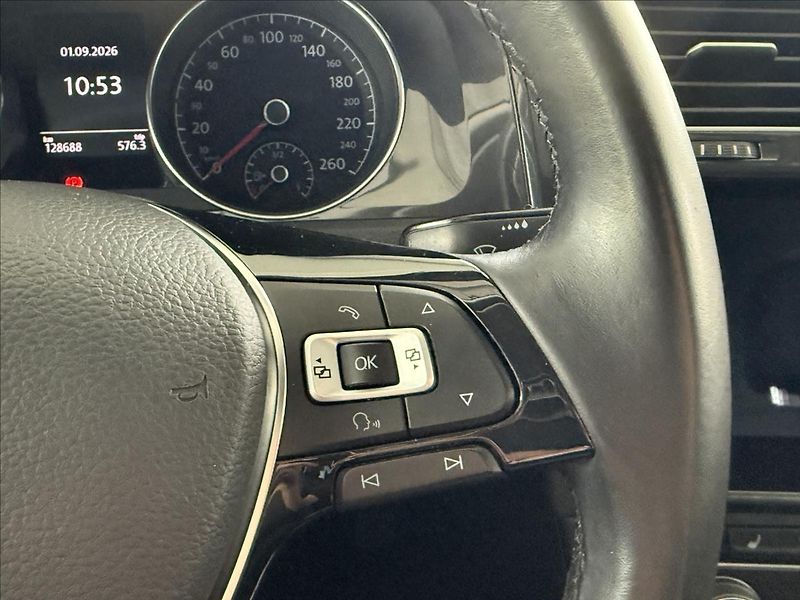 Volkswagen Golf 1,4   TSI,COMFORTLINE,SERVISKA - fotka 15 z 26
