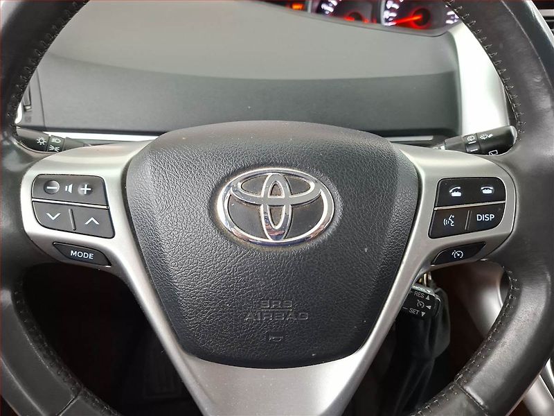 Toyota Verso (2013) 1.8 Valvematic, ČR,1.maj - fotka 15 z 17