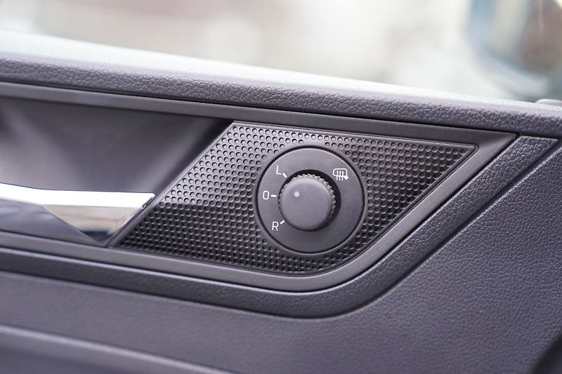 Škoda Rapid 1.0 TSI 81kW Monte Carlo - fotka 41 z 48
