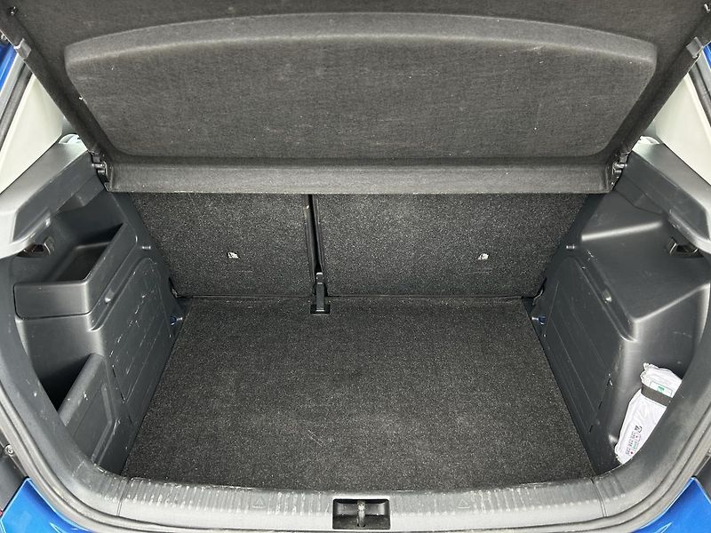 Škoda Fabia 1.0 TSI Style - fotka 24 z 25