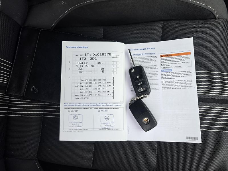 Volkswagen Touran 1.2 TSI 7 Míst Match - fotka 17 z 20