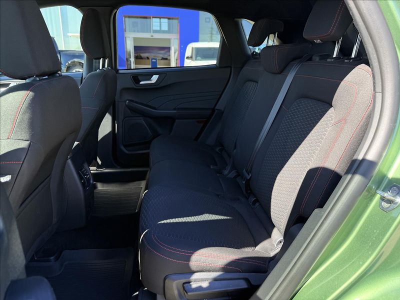 Ford Kuga 1,5 EcoBoost 137 kW ST-Line - fotka 14 z 29