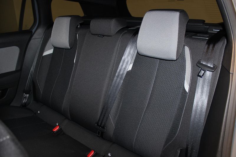 Opel Astra (2025) ST EDITION 1,2 HYBRID - fotka 16 z 17