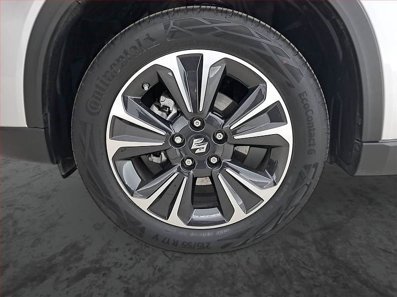 Suzuki Vitara (2024) Elegance 1.5 Hybrid - fotka 15 z 22