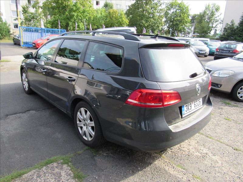 Volkswagen Passat 1,6 TDi 77kW Variant - fotka 4 z 30