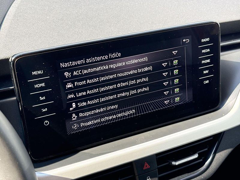 Škoda Kamiq (2020) 1.5 TSI Style - fotka 15 z 31