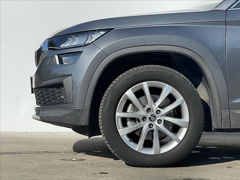 Škoda Kodiaq 2,0 TDI DSG Style NAVI+ACC+PDC - fotka 20 z 24