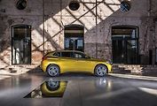 BMW X2.