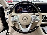 Mercedes-Benz Třídy S (2018) 560 4MATIC LONG - náhled 35