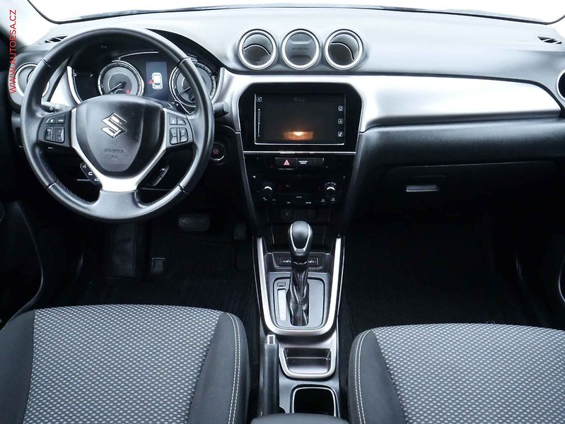 Suzuki Vitara (2023) 1.5BJet, AT, LED, kamera - fotka 7 z 18