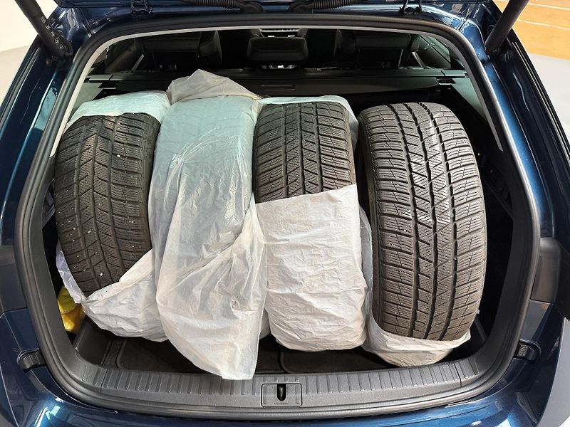Škoda Octavia 2.0 TDI 110kW DSG Style Combi - fotka 11 z 14