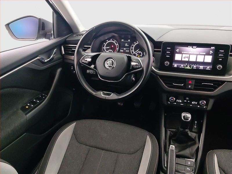 Škoda Scala (2022) Style 1.0 TSI, Serv.kniha - fotka 7 z 18