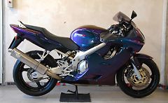 Honda CBR 600 F (2003) původ ČR - fotografie inzerátu
