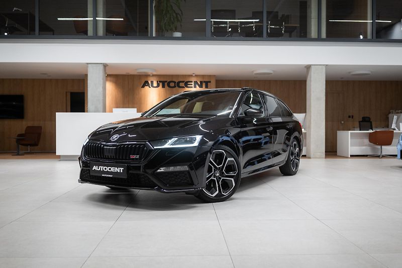 Škoda Octavia (2021) RS 147 KW 4X4  - fotka 1 z 47