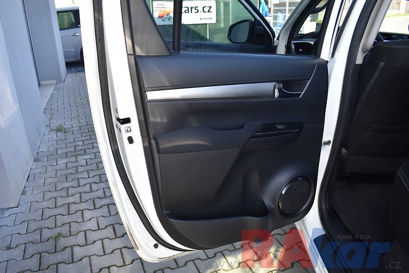 Toyota Hilux (2020) Active 2,4 D-4D  AWD - fotka 9 z 28