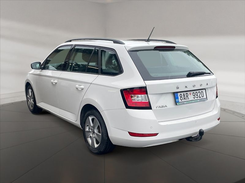 Škoda Fabia 1,0 TSI 70 Ambition - fotka 4 z 11