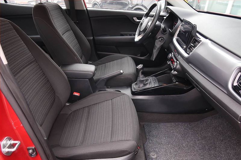Kia Stonic (2023) Exclusive 1.0 T-GDI, EXCLUSIVE - fotka 9 z 20