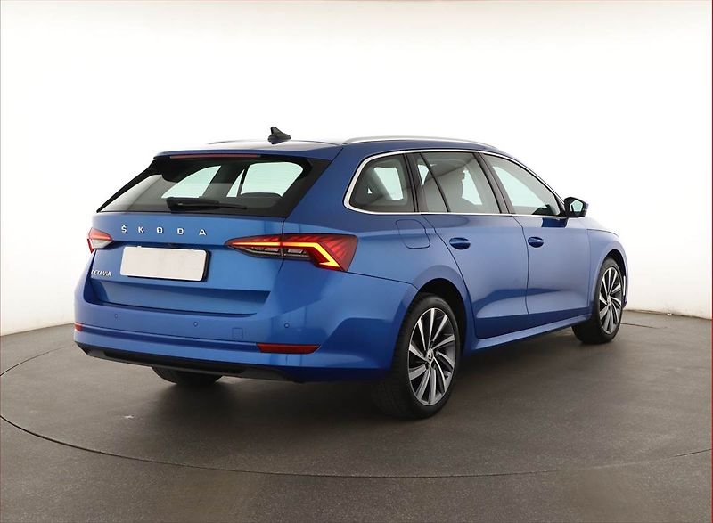 Škoda Octavia (2022) Style Plus 2.0 TDI - fotka 5 z 17