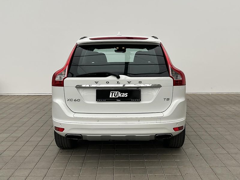 Volvo XC60 2.0 T5 Sumum - fotka 34 z 62