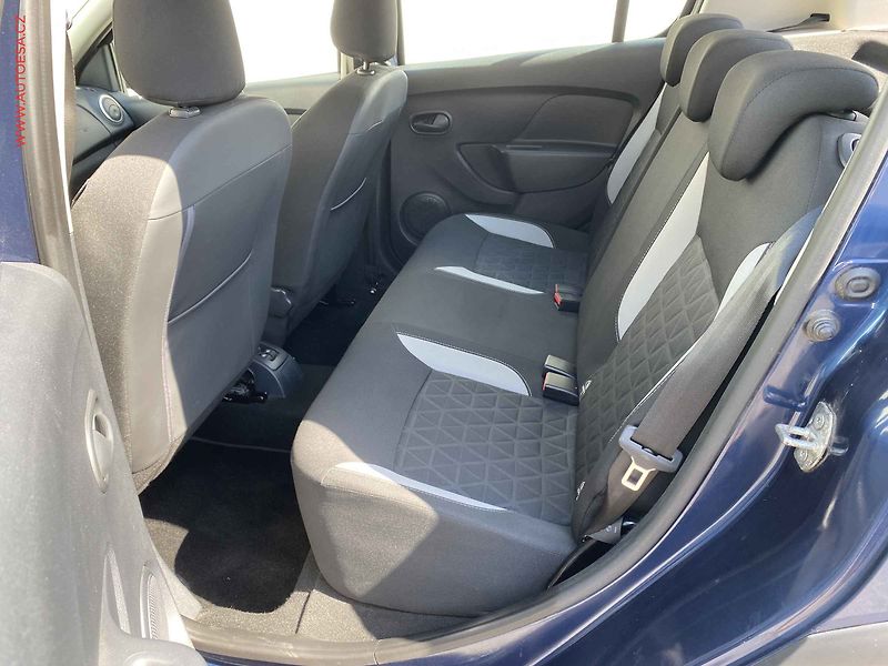 Dacia Sandero (2016) 0.9 TCe, Stepway, park. čidla - fotka 10 z 19