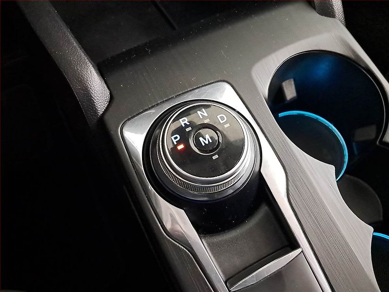 Ford Focus (2019) 1.5 TDCi, Automat, Navi - fotka 13 z 26