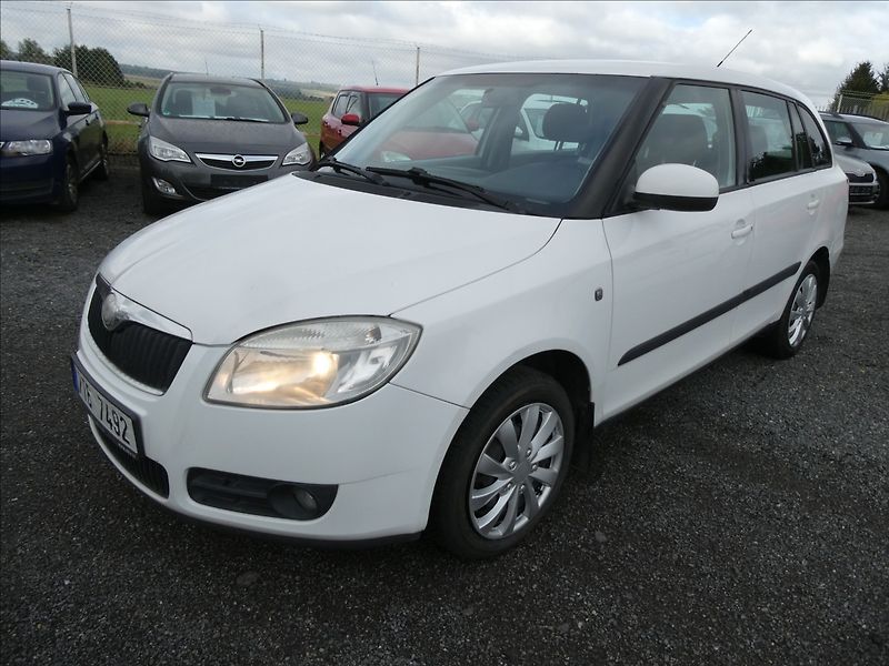 Škoda Fabia 1,2 HTP 51kW Ambiente,DPH,klim - fotka 4 z 51