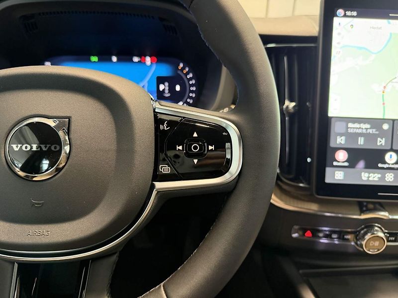 Volvo XC60 (2026) B5 2.0L 250+14 HP AT8 FWD PLUS - fotka 9 z 26