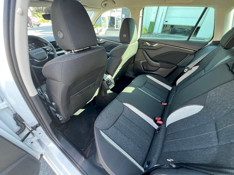 Škoda Kamiq (2025) Top Selection 1.0TSi 85kW 7°au - fotka 13 z 30
