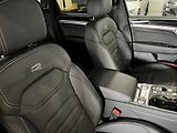Volkswagen Touareg (2024) 3.0 TDI 210kW R-LINE EXCLUSIVE - náhled 38