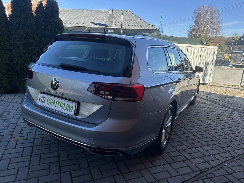 Volkswagen Passat 2.0 TDi 110kW serviska - fotka 3 z 28