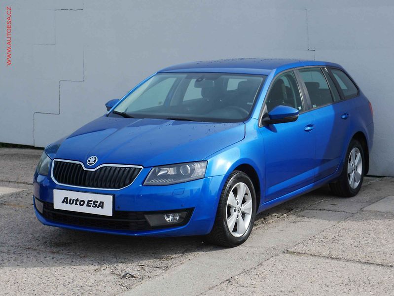 Škoda Octavia (2014) 1.6 TDi, ČR, LED - fotka 3 z 16