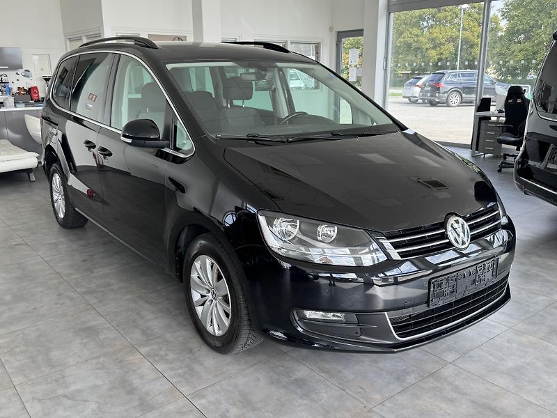 Volkswagen Sharan (2017) 2,0TDi DSG 4x4 7.MÍST NAVI - fotka 1 z 16