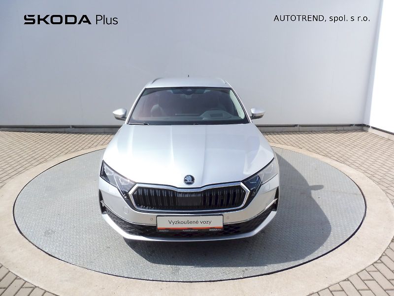 Škoda Octavia (2025) Combi Top Selection 2,0 TDI 11 - fotka 4 z 29