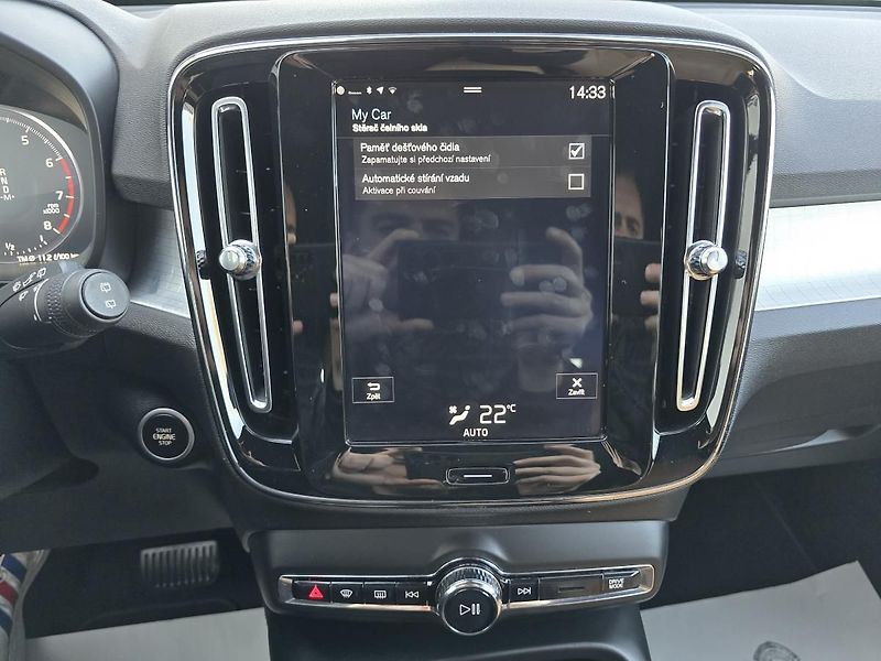 Volvo XC40 - fotka 36 z 43