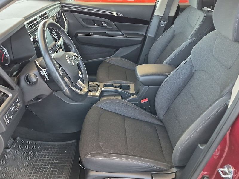 SsangYong Korando Style  1.5 Turbo 120 kW A/T - fotka 10 z 25