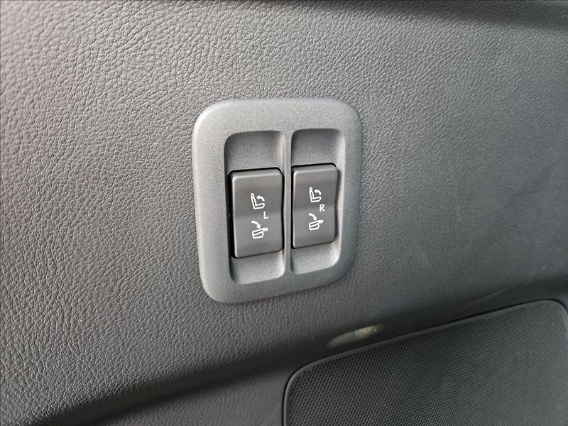 Lexus TX 500h (2025) 2,4 F SPORT Performance 3 - fotka 11 z 27