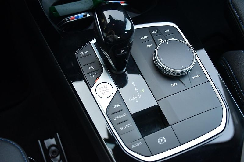 BMW Řada 2 218d M-SPORT 1M ČR 3LZÁRUKA - fotka 27 z 42