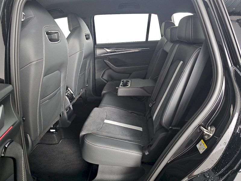 Škoda Kodiaq (2025) 2.0TDi 142kW 4X4 SPORTLINE 7S - fotka 7 z 33