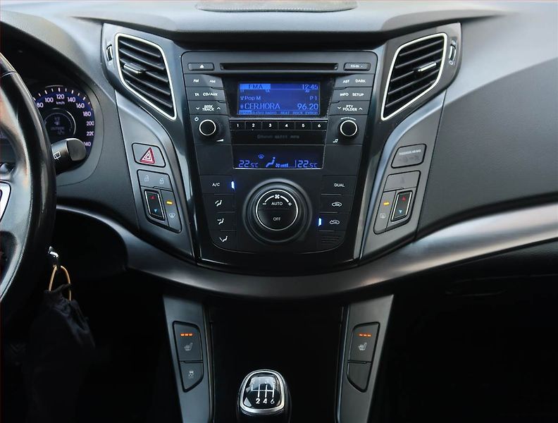 Hyundai i40 (2012) 1.7 CRDi, Tempomat - fotka 12 z 20