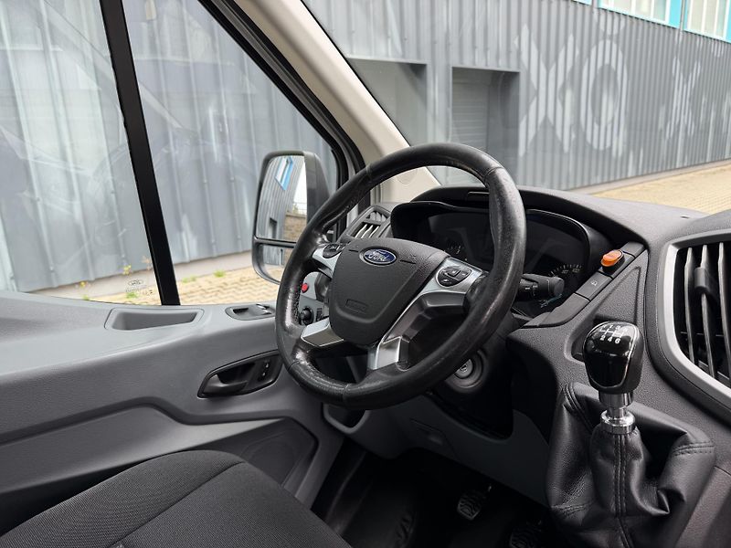 Ford Transit 2,0 TDCi 4x4 /valník/7-místný - fotka 17 z 22