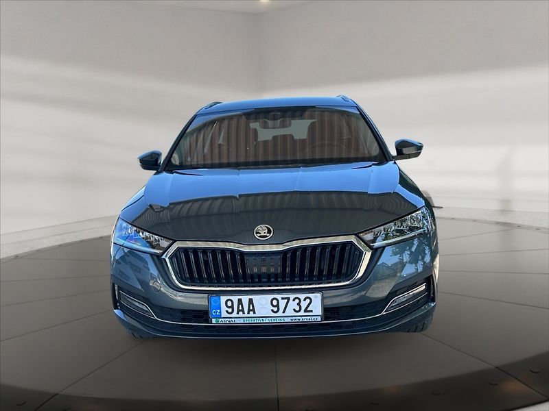 Škoda Octavia 1,5 TSI 110 Style - fotka 2 z 11