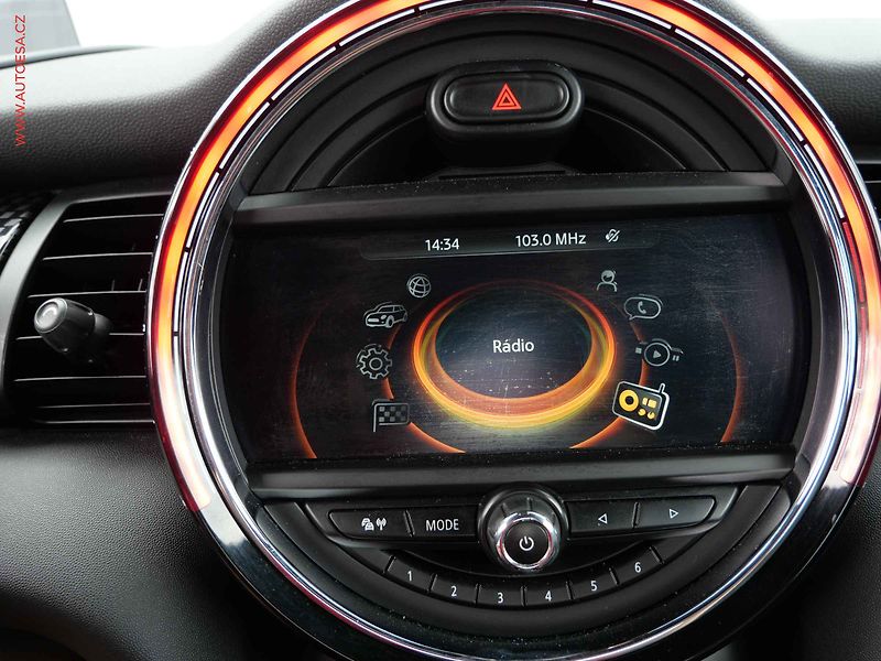 Mini JCW (2015) 2.0 T, ČR, AT, LED, kamera - fotka 18 z 29