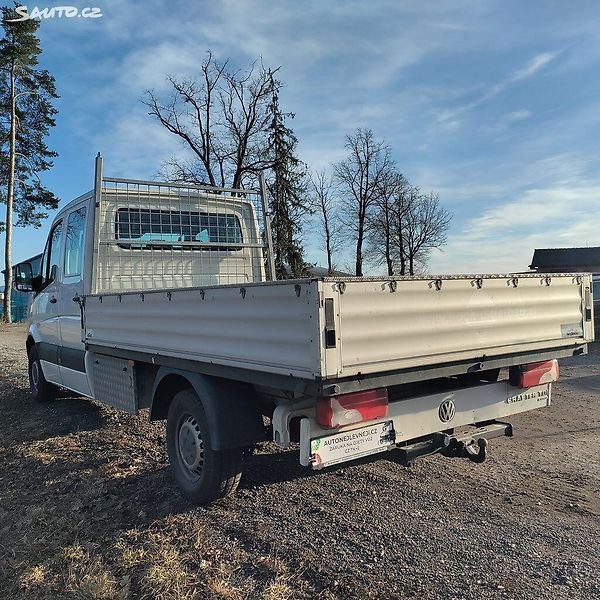 Volkswagen Crafter 7MÍST,KRÁSNÝ,SERVIS,DLOUHÝ3,5M - fotka 5 z 23