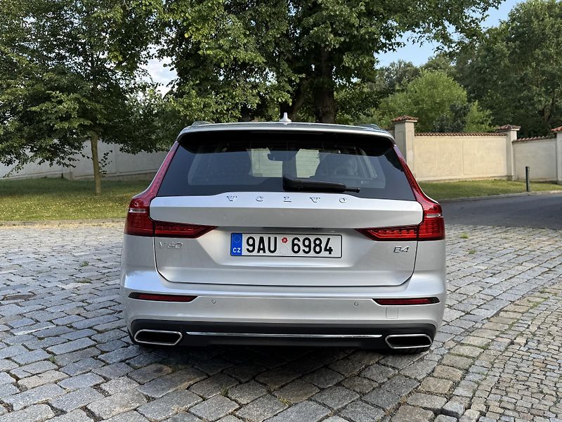 Volvo V60 (2022) B4 Mild Hybrid Inscription - fotka 7 z 20