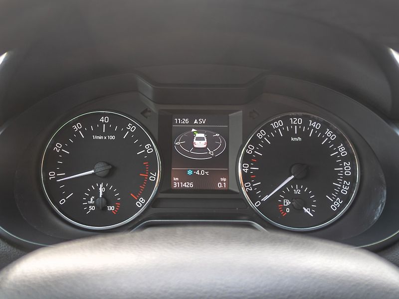 Škoda Octavia (2012) ČR 1.2TSI – NAVIGACE - fotka 18 z 44