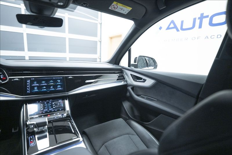 Audi Q7 3,0 TDI QUATTRO S-LINE ČR - fotka 14 z 45