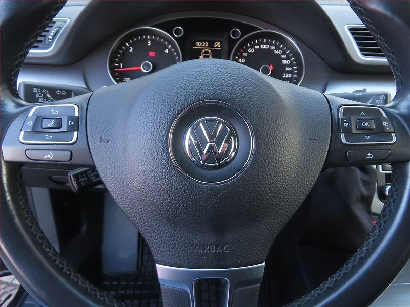 Volkswagen Passat (2013) 1.6 TDI, Serv.kniha, Navi - fotka 20 z 21