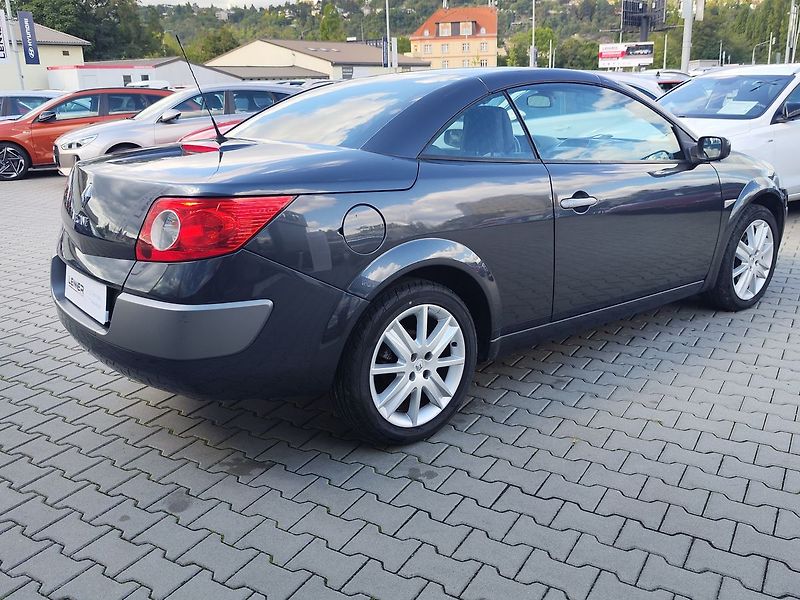 Renault Mégane 2.0 16V/99kW Cabrio - fotka 8 z 36