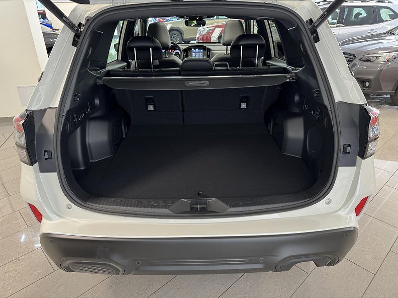 Subaru Forester Field Lineartronic - fotka 18 z 23